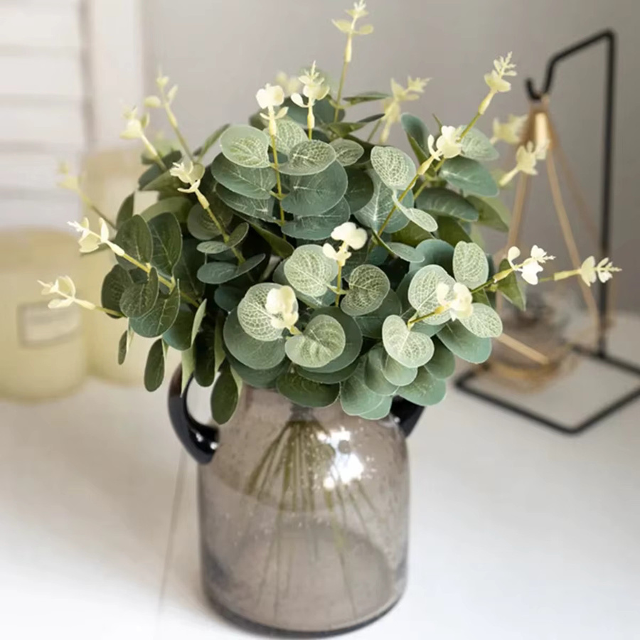 20 Stück Künstliche Eukalyptusblätter aus Seide in Grün für DIY Dekorationen, Vasen, Hochzeit und Scrapbooking - Bild 3