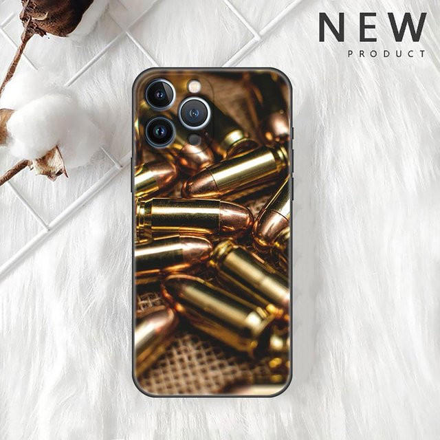Weiche Handyhülle im AK47 Pistole und Kugeln Design für Apple iPhone 14 13 12 11 Pro Max XR XS X 8 Plus 7 6S in Schwarz - Bild 1