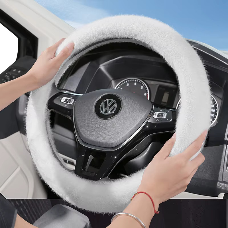 Hocasen Plüsch-Lenkradbezug für Volkswagen in Weiß, rutschfeste Schutzhülle für Herbst und Winter - Bild 2
