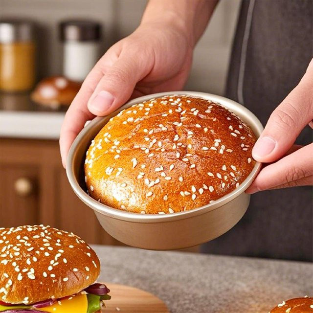 Antihaft Mini-Brotform aus Kohlenstoffstahl in Orange für hausgemachte Brötchen und Hamburger - Bild 1
