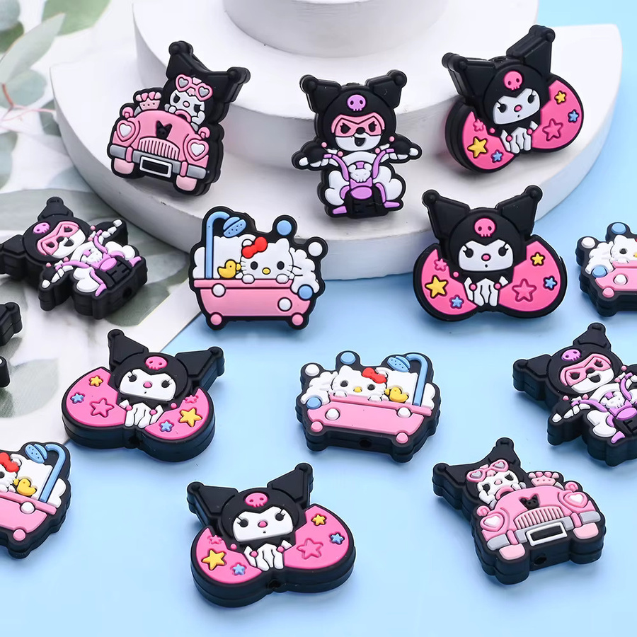 8 Stück flache Silikonperlen mit Sanrio-Motiv in Bunt für dein DIY Schmuckzubehör und Schnullerketten-Clips - Bild 4
