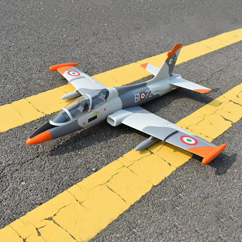 FMS MB339 Kanalflugzeug-Kämpfer, Starrflügelflugzeugmodell, Kunststoff - Bild 4