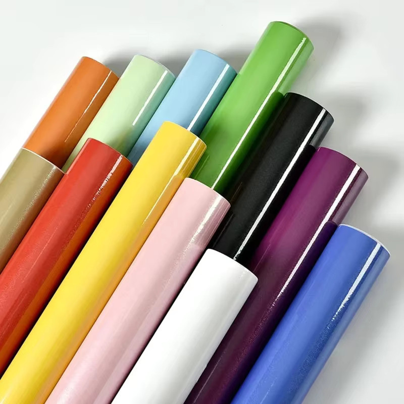 Selbstklebende PVC Tapete von ctzszzmm in Weiß für die DIY Dekoration von alten Möbeln und Küchenschränken, feuchtigkeitsbeständig und wasserdicht - Bild 2