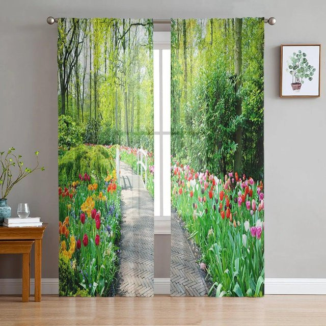 A Family Of Home Textiles Transparentes Tüll-Vorhang mit Blumen- und Blättermuster in Schwarz und Multicolour, B: 135 cm, H: 114 cm - Bild 1