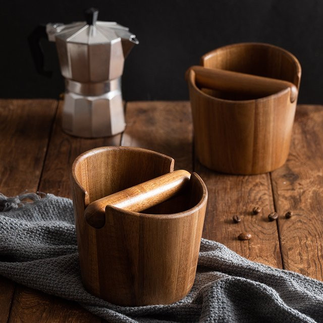 JUSTINLAU Holz-Kaffeesatzbehälter aus Massivholz mit Klopfstab in Braun - Bild 1