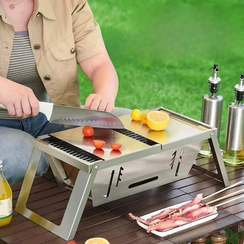 Tragbarer Mini-Holzkohlegrill aus Edelstahl in Silber, faltbarer Outdoor-Tischgrill - Bild 4