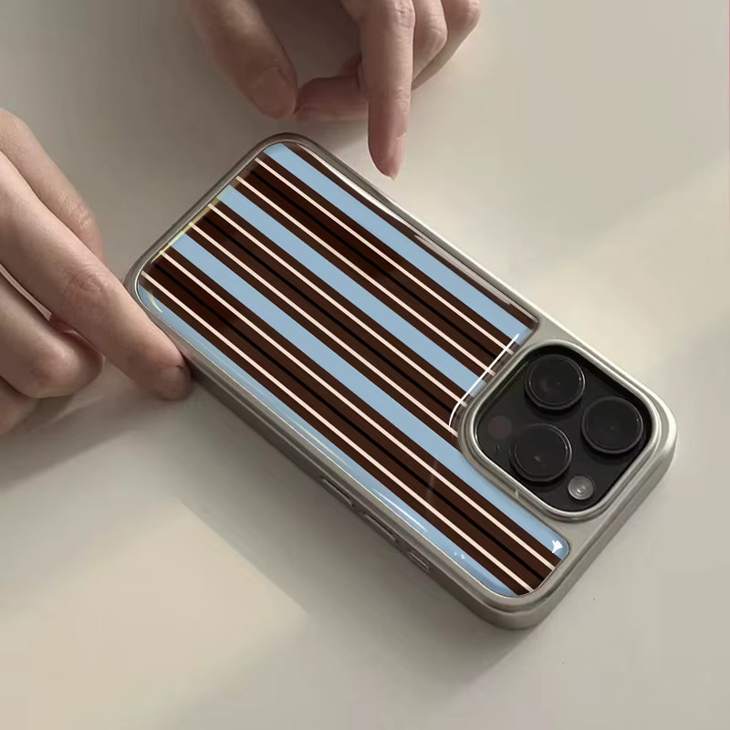 DecoPhone AIR PLUS Hydrogel-Schale mit vertikaler Körnung für iPhone 11 bis iPhone 17 Pro Max in Silver/Multicolour - Bild 3
