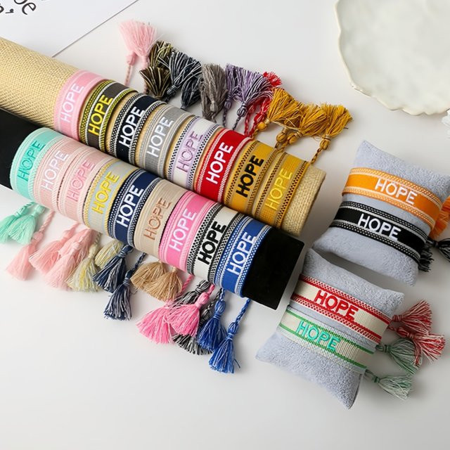 Armband Stickerei, Handarbeit, Damen - Bild 1