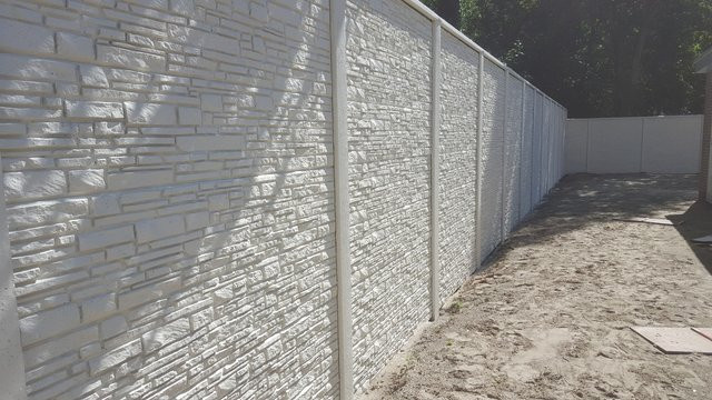 Betonzaun Rusticastone grau einseitig B: 200 cm, H: 200 cm - Bild 1