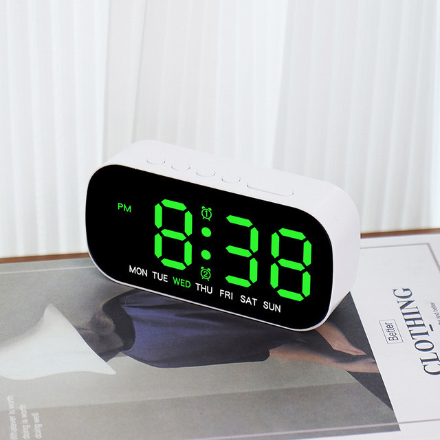 NieNie Digitaler Wecker in Weiß mit Temperatur, Datum, Dual-Alarm und 5 Helligkeitsstufen, USB-betrieben, B/T/H: 13,5 x 6,5 x 4,2 cm - Bild 1