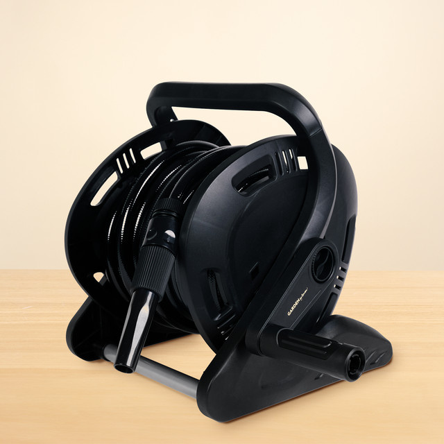 By Benson Wandmontierte Schlauchtrommel in Schwarz mit 15 m PVC-Schlauch - Bild 1