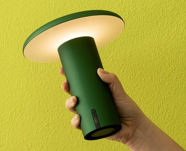 Artemide Takku Akku Tischleuchte in Grün - Bild 1