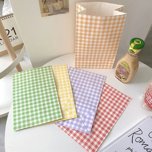 Bunte Plaid Kraftpapiertüten für Geschenke und Süßigkeiten in Mehrfarben - Bild 1