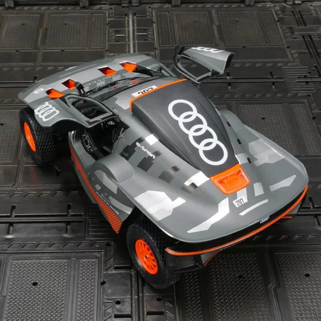 KaKBeir RS Q e-tron, Fahrzeugmodell, 1:24, Metall, Grau - Bild 1