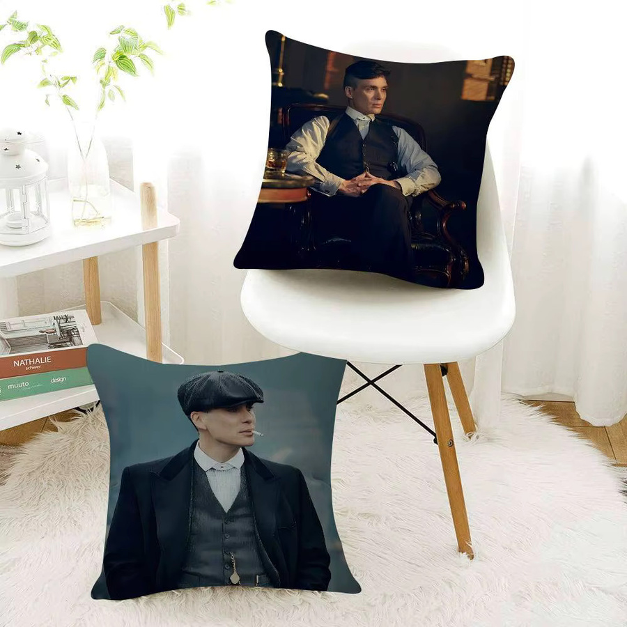 Personalisiertes Peaky Blinders Dekokissen in Schwarz, B/B/H: 45 x 45 x 4 cm - Bild 3