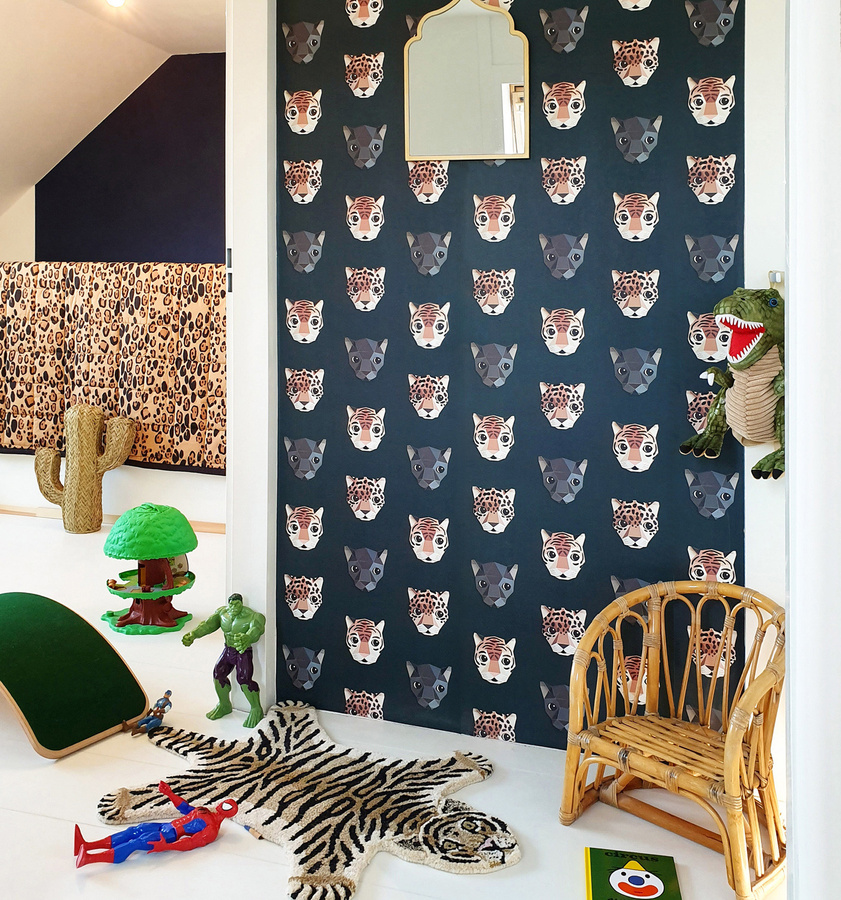 Studio Ditte Tapete Panthera Dark in Schwarz und Grün mit Tiermotiv für das Kinderzimmer - Bild 2