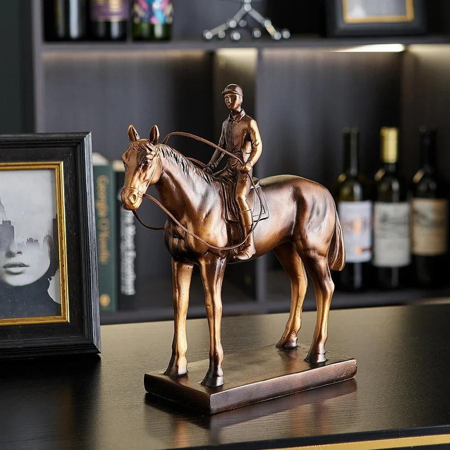 Retro Reiterfigur aus Harz in Braun von Yiran Furniture als Vintage Deko-Ornament für Schreibtisch und Wohnzimmer - Bild 3
