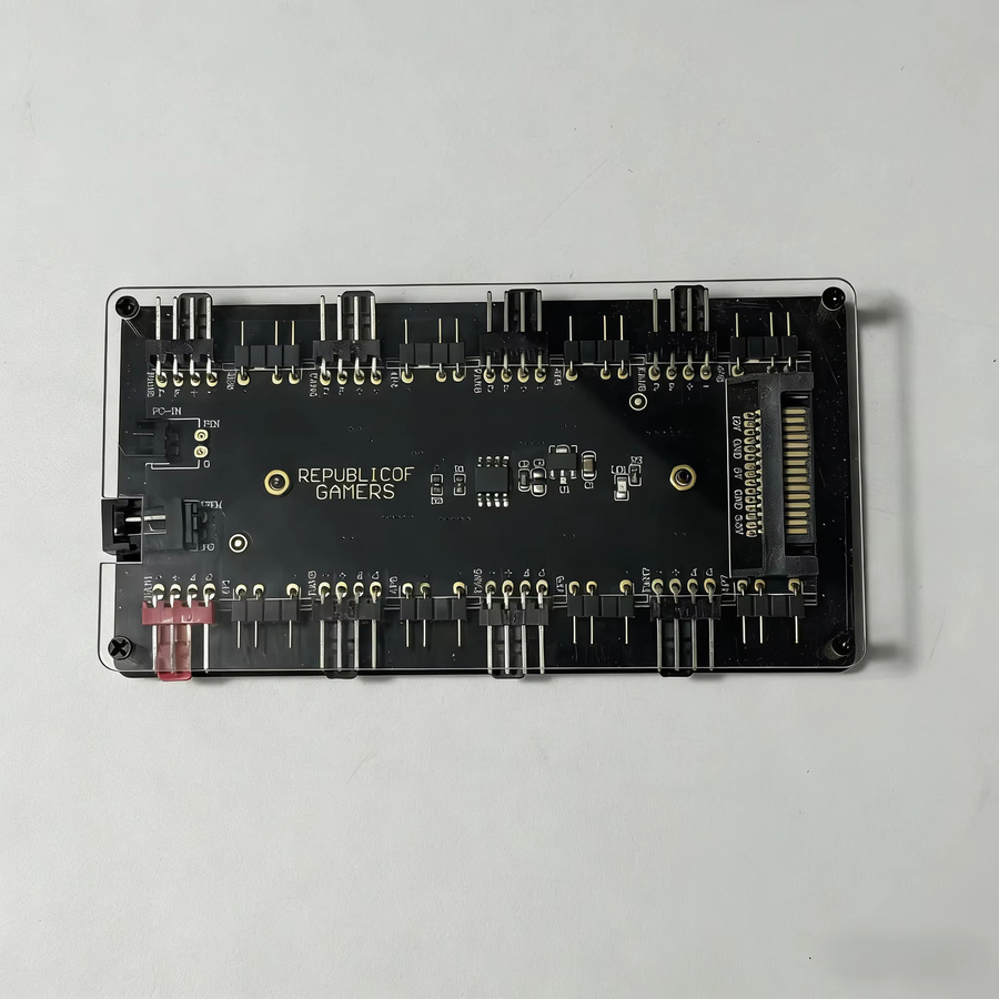 AuyiHomu Dualer 8-Kanal Computer-Gehäuselüfter-Hub mit 8 PWM- und 8 ARGB-Schnittstellen und SATA-Stromversorgung in Schwarz - Bild 3