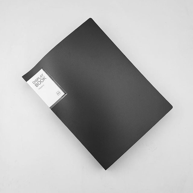 the BAY Dokumentenmappe A4 in Schwarz mit 20 transparenten Seiten für deine Unterlagen - Bild 1