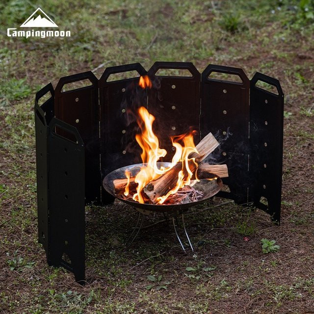 CAMPINGMOON YD-40 Outdoor Camping Feuerstelle mit 8-teiligem Windschutz aus Eisen in Schwarz - Bild 1