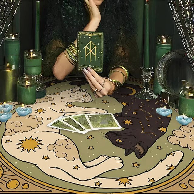 VIKAMA Mystery Tarot Tischdecke mit Katzenmotiv in Multicolour im Retro-Design - Bild 1