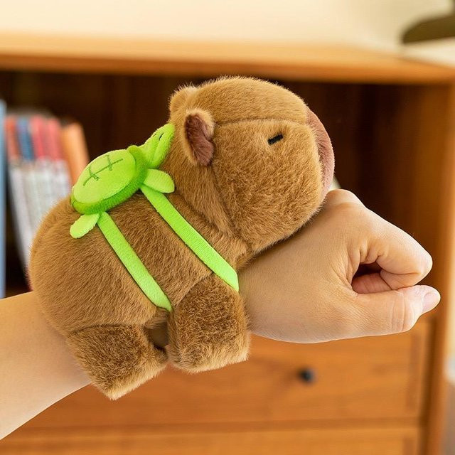 Yiran toy Capybara Armband, Plüsch-Stofftier, 20cm - Bild 1