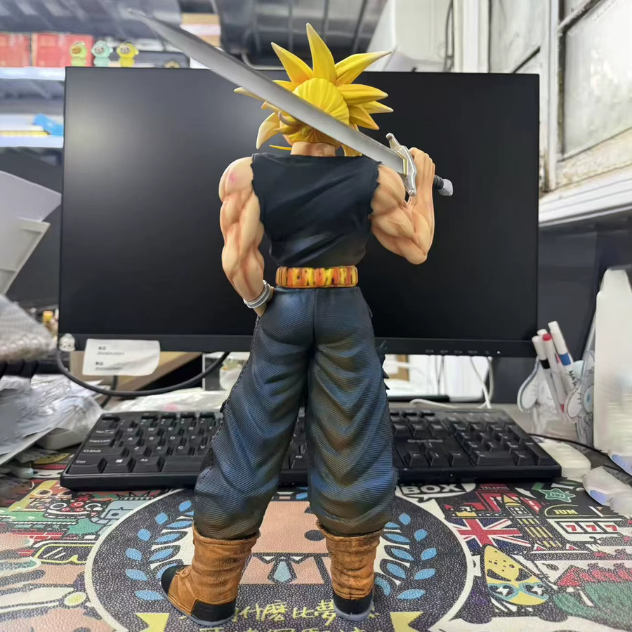 Bandai Dragon Ball Z Future Trunks Super Saiyan Actionfigur, 30cm, mit austauschbaren Köpfen - Bild 1