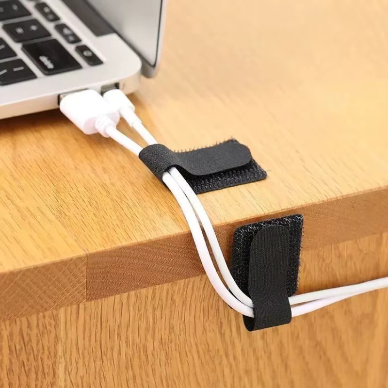 Selbstklebende Kabel-Organizer aus Kunststoff in Weiß für deinen Schreibtisch - Bild 2