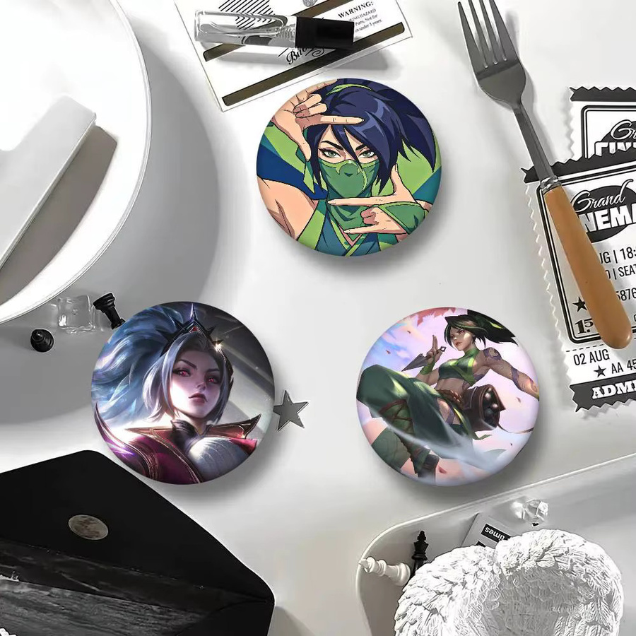 Brosche Akali LOL Game KDA Anime, Unisex - Bild 4