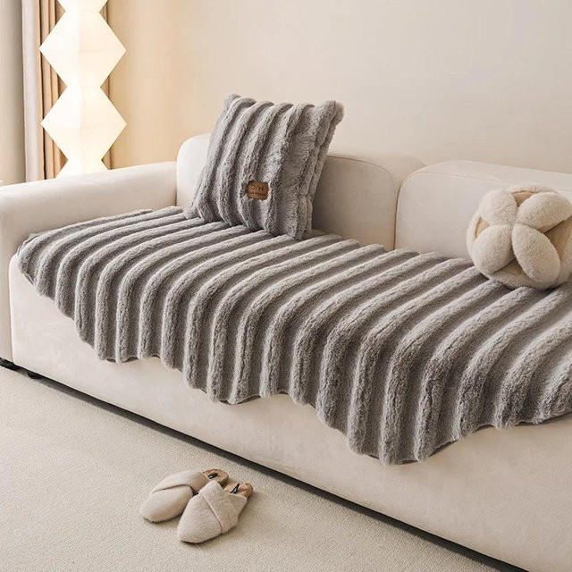 Luxuriöser Sofabezug aus Fleece in Grau, rutschfest und waschbar, B/T: 90 x 70 cm - Bild 1
