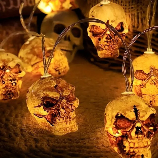 Halloween LED Lichterkette mit braunen Schädelköpfen in warmweiß für Indoor und Outdoor - Bild 1