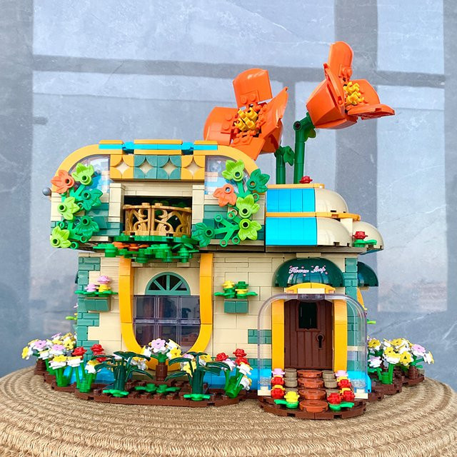 CETYL ToonCity Florist MOC Baustein-Set mit LED-Licht, 2102 Teile, Mehrfarbig - Bild 1