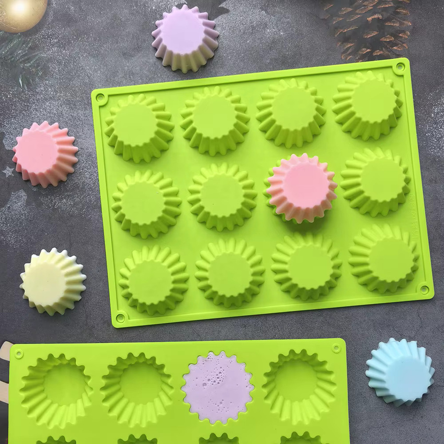 Maffei Silikon-Backform rund mit 12 Mulden in Blau für Mini-Kuchen und Gelee - Bild 1