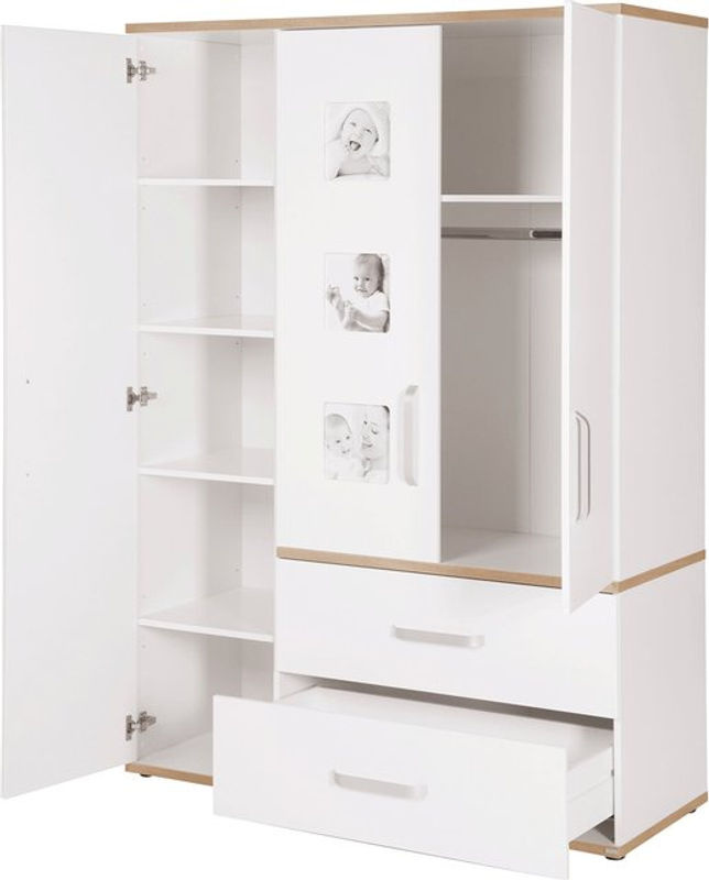 Roba Kleiderschrank Pia 3-türig in Eiche mit Soft-Close-Funktion für das Kinderzimmer - Bild 2
