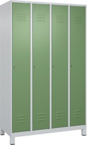 C+P Spind Classic PLUS Garderobenschrank mit 4 Abteilen, Füße, Zylinderschloss und 3 Garderobenhaken, Farbe: Lichtgrau/Resedagrün, B/T/H: 120 x 50 x 195 cm - Bild 1