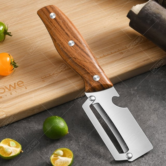 WXCOO Gemüseschäler aus Edelstahl mit Holzgriff in Braun, 2-in-1 Obstschäler und Flaschenöffner für Kartoffeln und Zuckerrohr - Bild 1