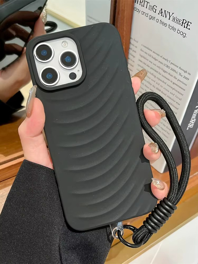 Xeber Handyhülle mit Soft Wave Textur und Lanyard für iPhone 12 bis 17 Pro Max in Schwarz - Bild 6