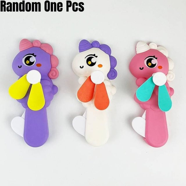 Handlicher Cartoon-Handpress-Ventilator für Kinder und Studenten mit Unicorn-Design von RusticLoom in Multicolour - Bild 1