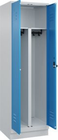 C+P PSA Doppel-Spind Classic PLUS mit Sockel, 2 Abteile, Stahlkonstruktion, grau/blau, H x B x T: 195 x 60 x 50 cm, mit Sicherheits-Drehriegel Verschluss - Bild 1