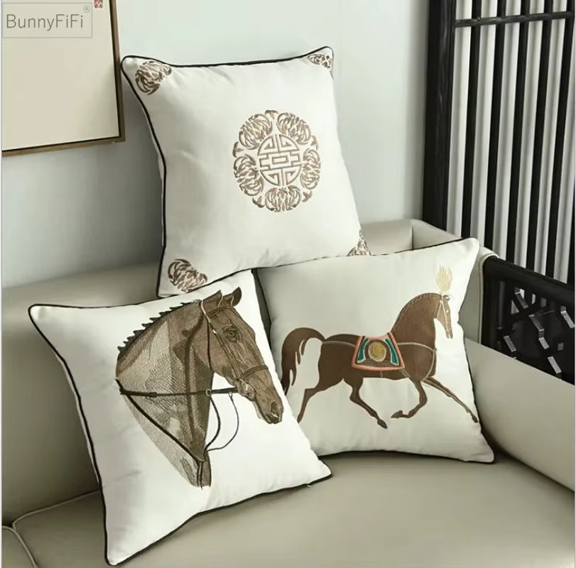 China Art Horse Stickerei Kissenbezug aus Baumwolle und Leinwand mit geometrischem Design, B/T/H: 45 x 45 x 45 cm - Bild 5