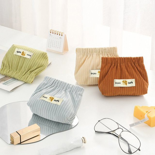 JETTING Aufbewahrungstasche mit Kleeblatt-Motiv, Cord, 1 Stück - Bild 1
