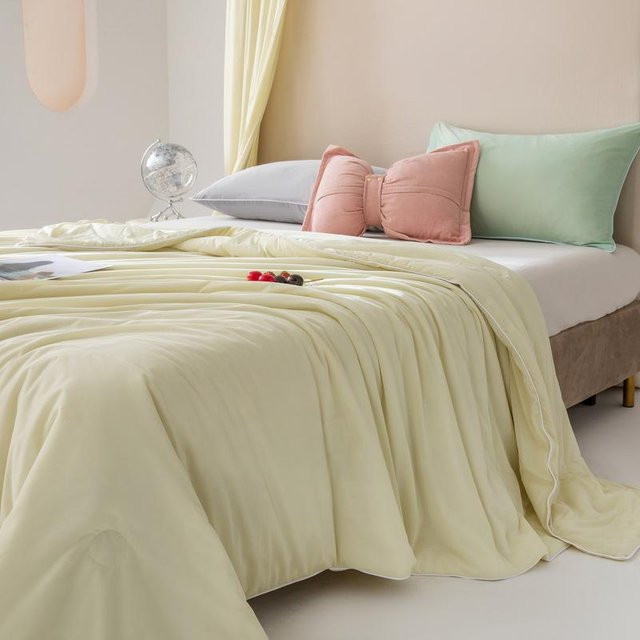 Sommer-Klimaanlage Bettdecke von Super Six in Beige, atmungsaktive Mikrofaser, B/B: 150 x 200 cm - Bild 1