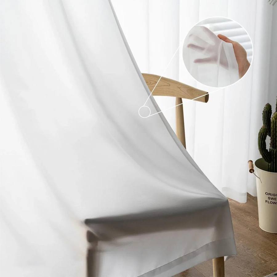 Yiran Furniture Weihnachtsvorhang mit Eukalyptus, Beeren und Rotkehlchen, transparenter Tüll-Voile mit Ösen, Breite: 135 cm, Höhe: 115 cm - Bild 1