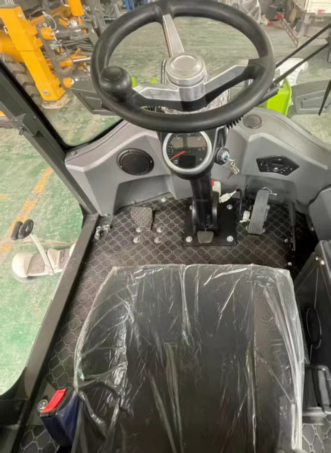 Nicosail Kleiner Radlader mit Baggerlader 4x4, 2,5 Tonnen Kapazität - Bild 2