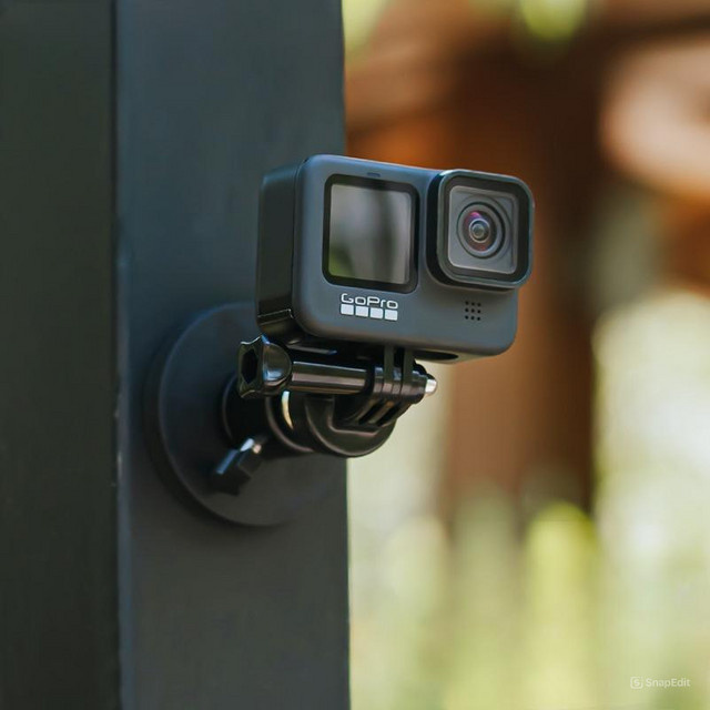 Magnetische Kamera-Halterung in Schwarz für GoPro, Insta360 X4, X3, X2, Go 3s und Ace Pro 2 Action-Kameras - Bild 1