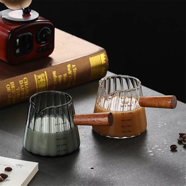 Espresso Messbecher aus Glas mit Holzgriff für Kaffeeextraktion und Milch, transparent - Bild 1