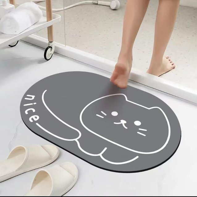 Saugfähige und rutschfeste Badezimmer-Fußmatte mit Cartoon-Algen-Design, grau, B/B: 40 x 60 cm - Bild 1