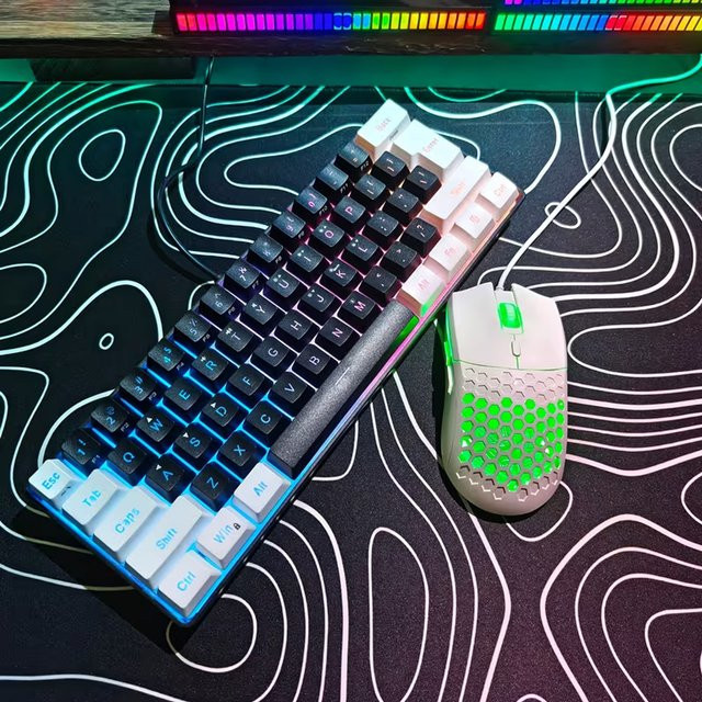 HXSJ Gaming-Tastatur und Maus Set, 60 % RGB Membrantastatur mit 61 Tasten und optische Maus, Schwarz - Bild 1