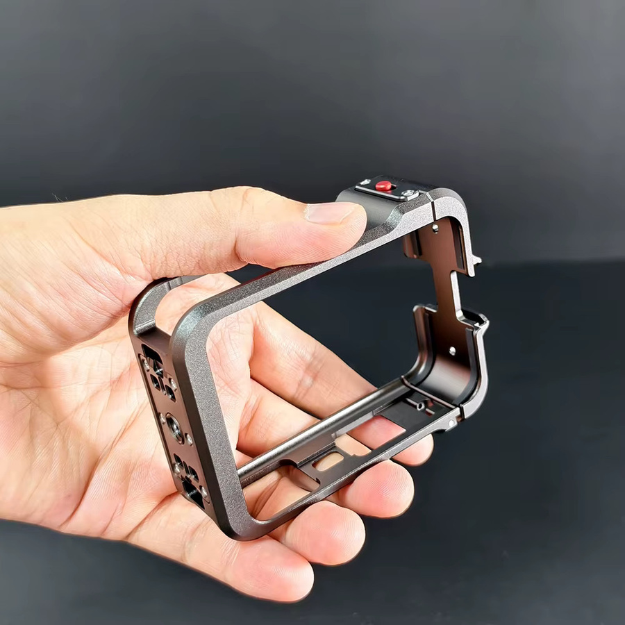 Metallkäfig für DJI OSMO 360 Schutzrahmen mit Schnellverschluss, Kaltgewindeschuh und 1/4 Zoll Anschluss sowie faltbarer Halterung - Bild 2