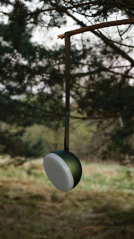 New Works Sphere Adventure Light Akkuleuchte in Grün, dimmbar und wetterfest nach IP67 - Bild 2